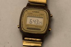 horloge-casio-vrouw-close-up-10012021